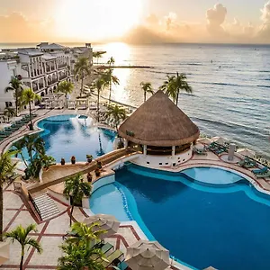 **** Resort Panama Jack México